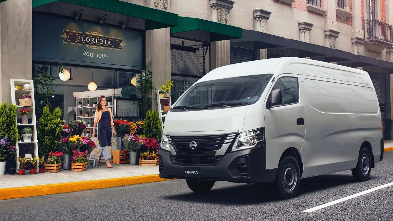 2026 Nissan Urvan Panel ventanas amplia