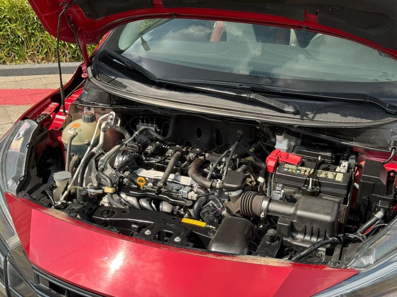2024 Nissan Versa 1.6 SR At