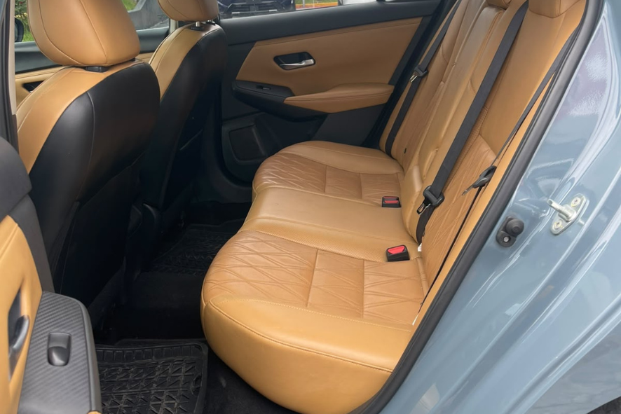 2024 Nissan Sentra 2.0 SR Platinum At