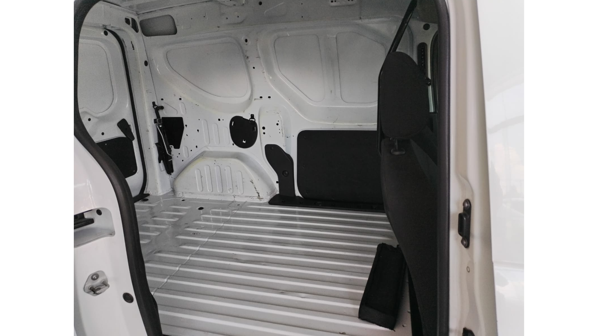 2025 Renault Kangoo 1.6 Intense Mt