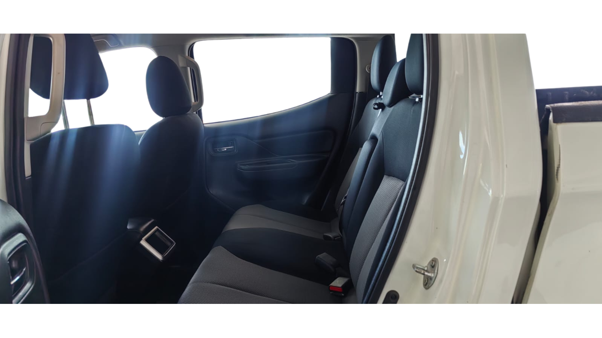 2023 Mitsubishi L200 2.4 Glx Cabina Doble 4x4 Diesel Mt