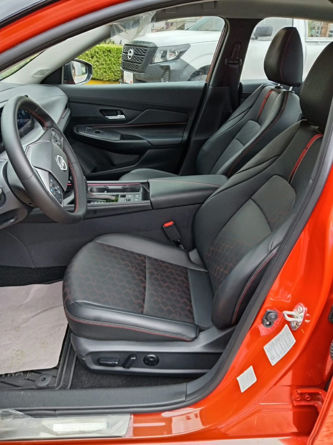 2026 Nissan Sentra 2.0 SR Platinum At